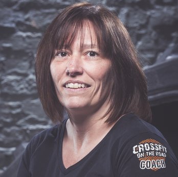 Neem contact met Carine, owner van CrossFit On The Road